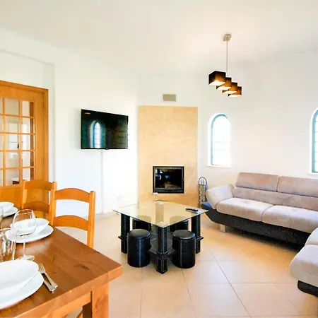 וילה Casa De Verao - Swimming Pool - Free Wifi - By Bedzy
